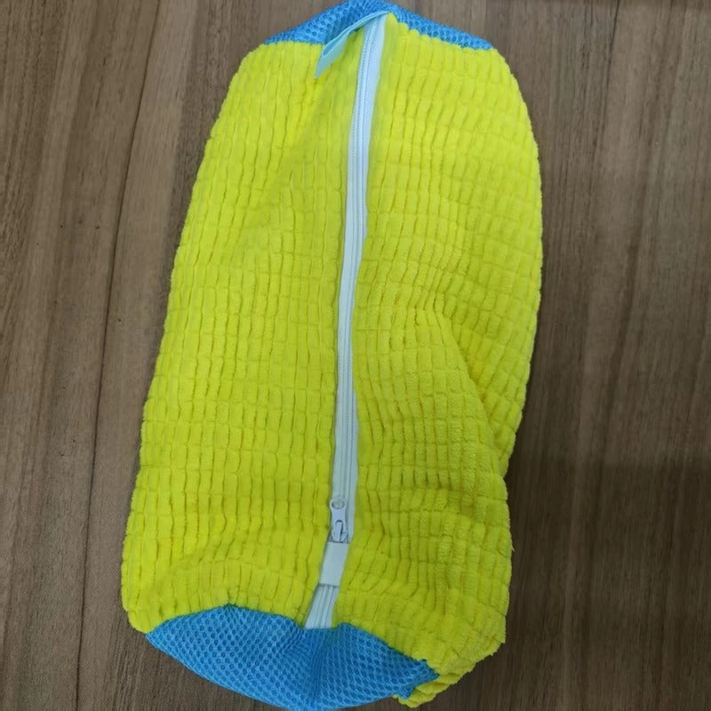 Effortless Footwear Cleaning Bag for Washing Machines