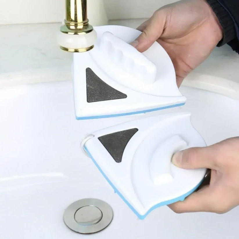 MagnetiClean Dual-Action Window Washing Tool