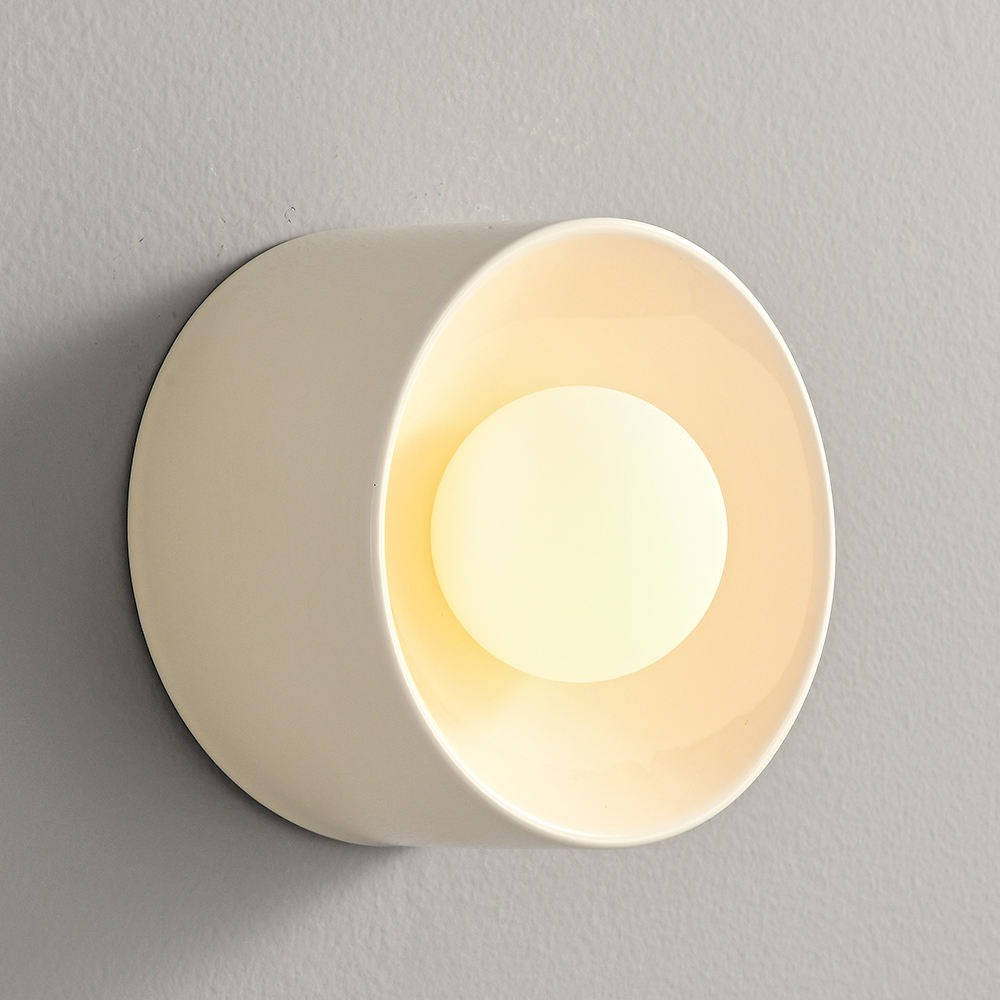 Sleek Contemporary Black Wall Light Fixture