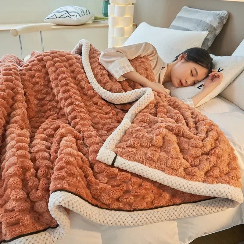 Coral Velvet Throw Blanket - Double-Layer for Fall and Winter