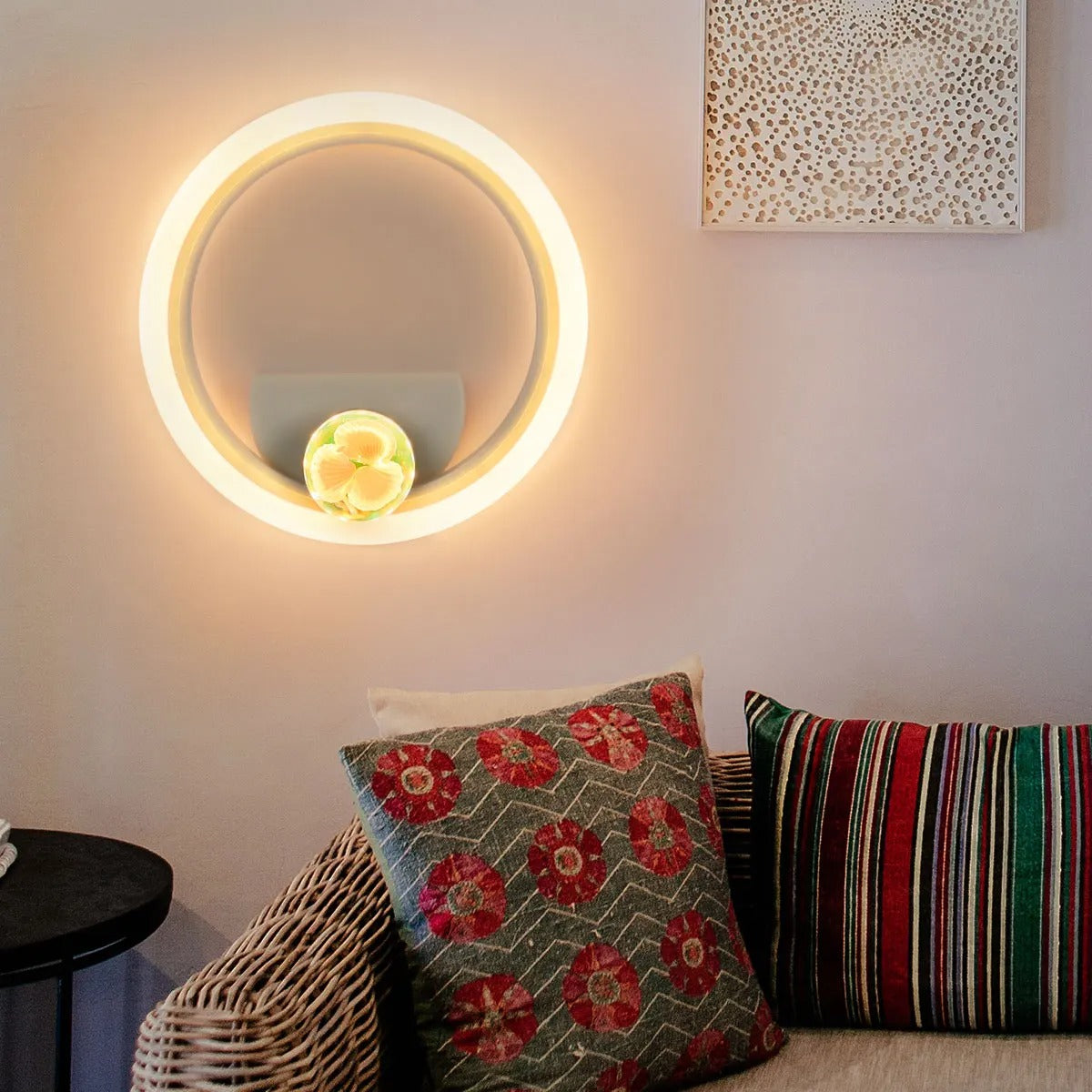 Sleek LED Wall Light for Stylish Home Ambiance
