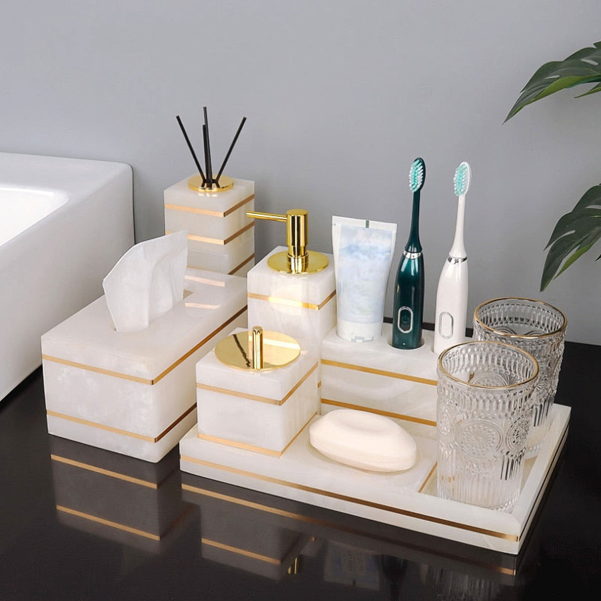 Sleek Marble-Inspired Cup with Elegant Gold Trim for Bathrooms