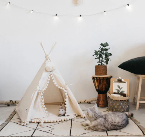 Charming Pet Hideaway Tent