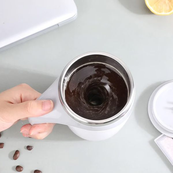 Smart Self-Stirring Coffee Mug with Magnetic Technology