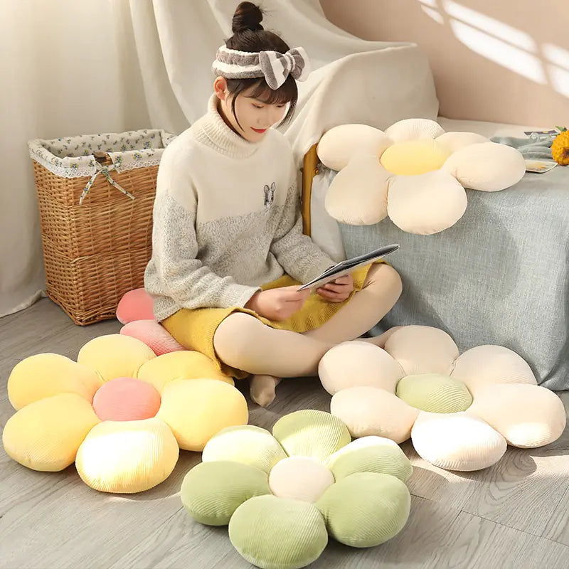 Floral Design Cushion for Comfort - Flower-Shaped Pillow