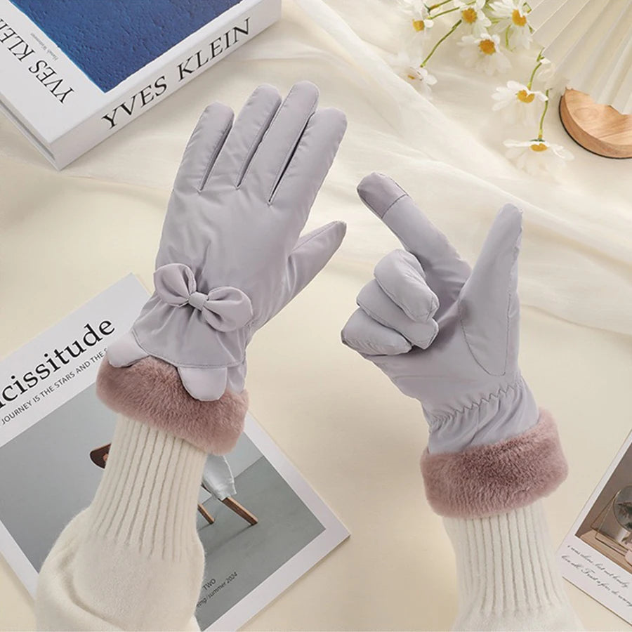 Chic Touchscreen Winter Gloves for Women