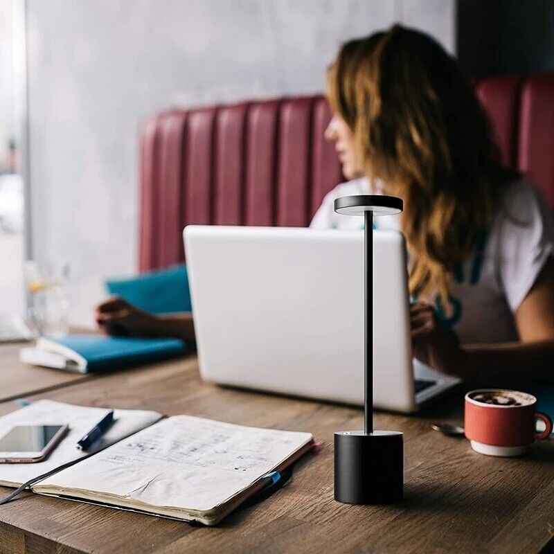 Sleek Cordless LED Accent Lamp for Modern Spaces
