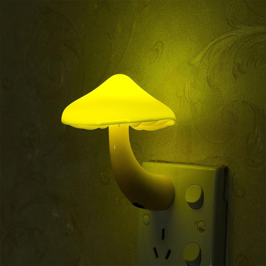 Charming Glow Mushroom Lamp with Color Transitioning LEDs