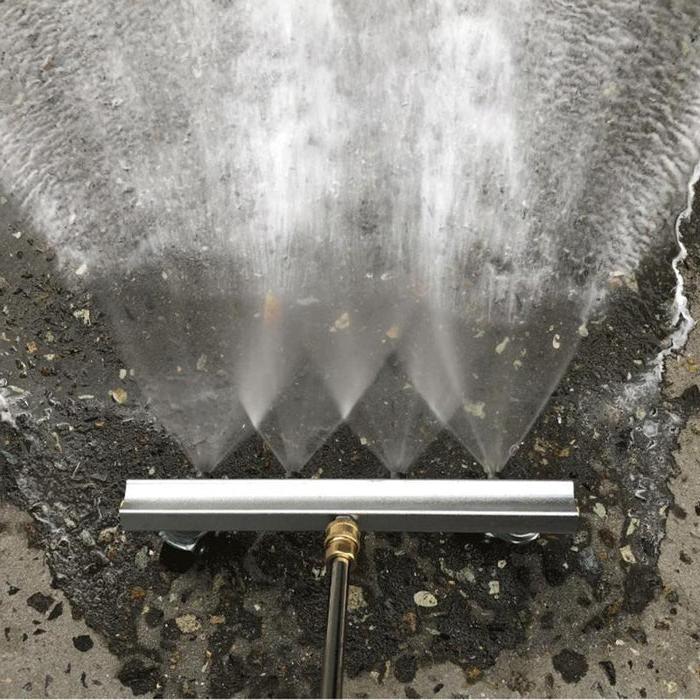 Effortless Underbody Vehicle Cleaner