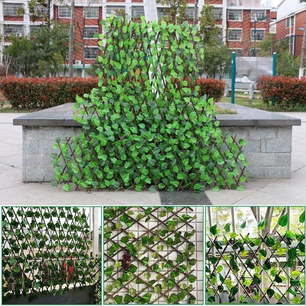 Expandable Privacy Screen with Lush Greenery