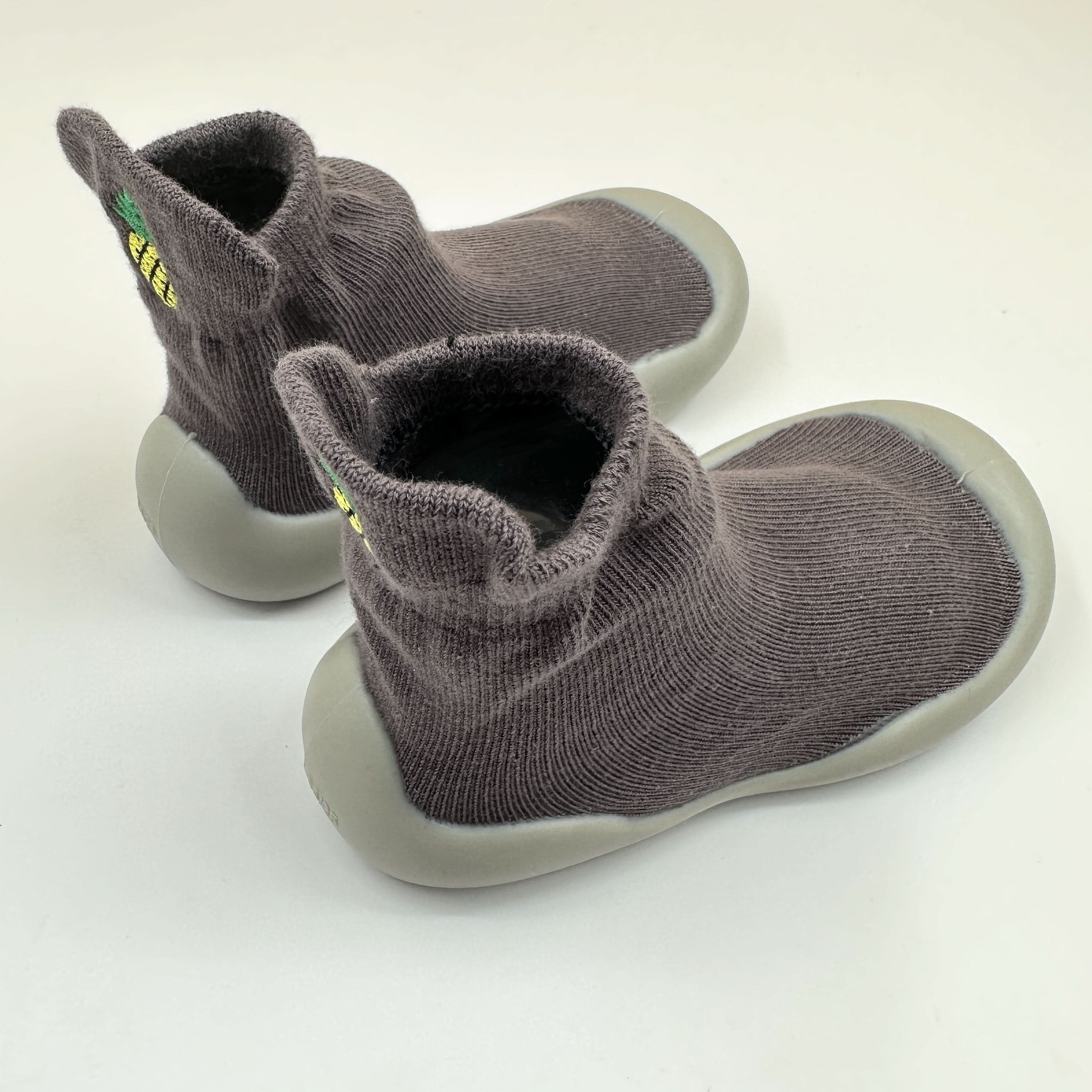 SnugSteps – Non-Slip Toddler Ankle Socks for Active Play