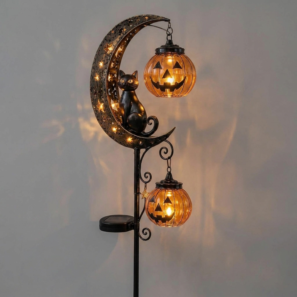 Harvest Glow – Enchanting Pumpkin Stake Light for Your Garden