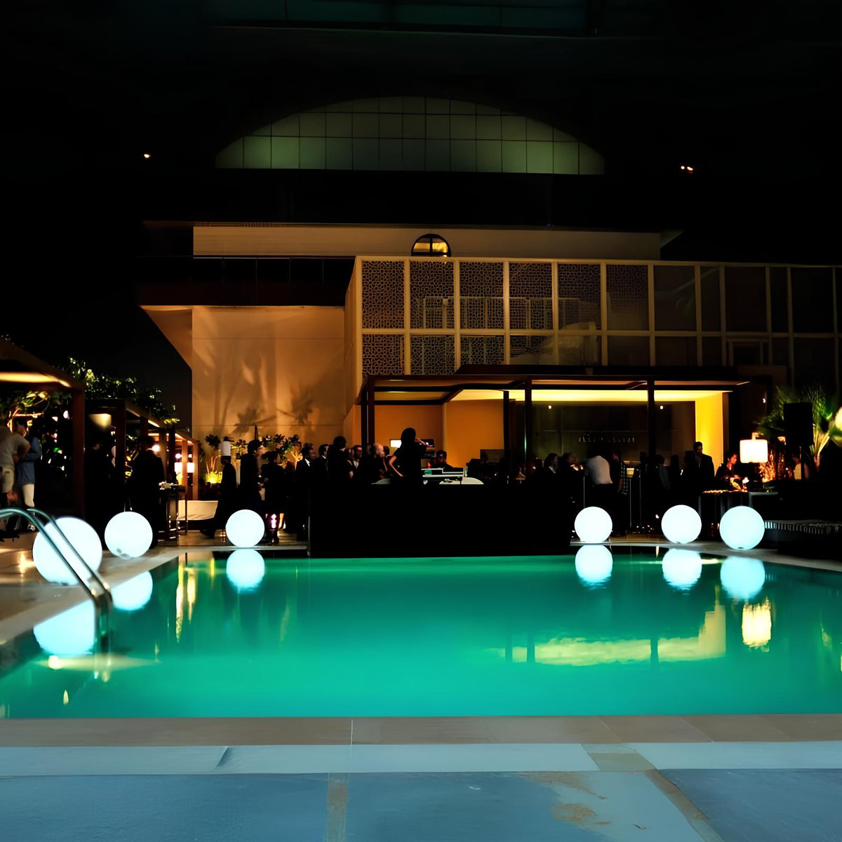 Indoor and Outdoor Wireless Mood Lighting - Sphere Design Lamp
