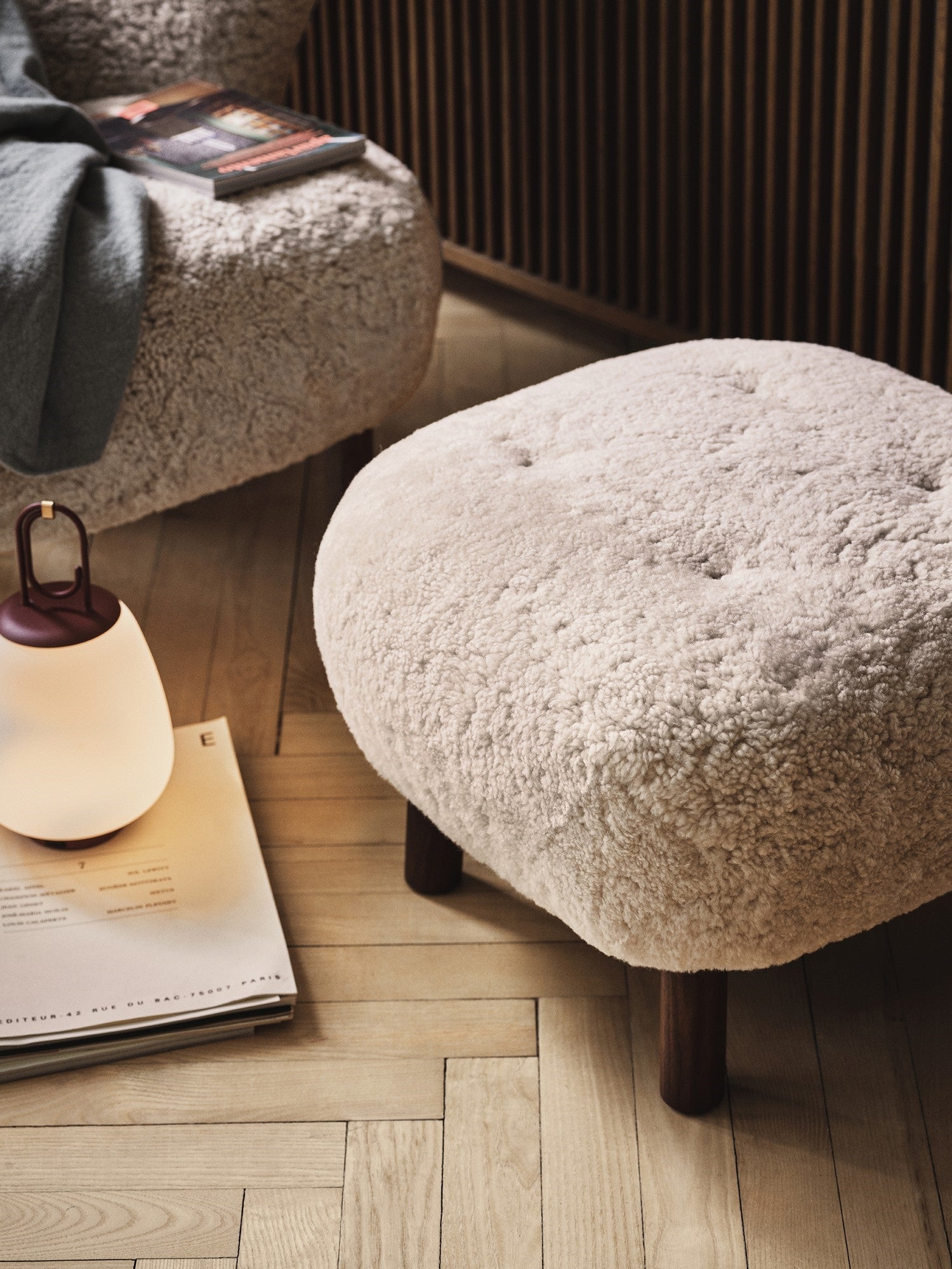 Multi-Functional Outdoor Lantern - Moonlight Glow