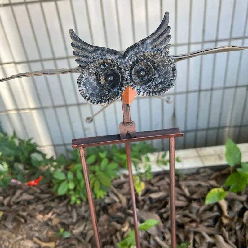 Elegant Eagle Wind Sculpture for Outdoor Spaces