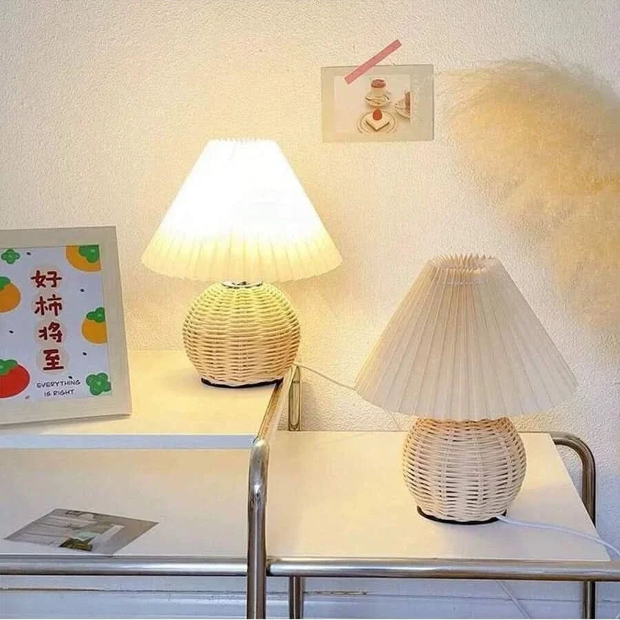 CozyGlow – USB-Powered Rattan Table Lamp for Relaxing Ambiance