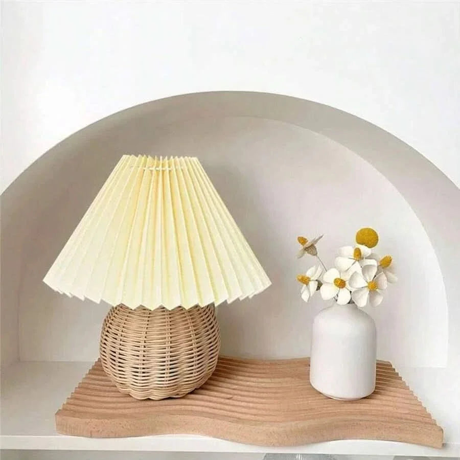 CozyGlow – USB-Powered Rattan Table Lamp for Relaxing Ambiance