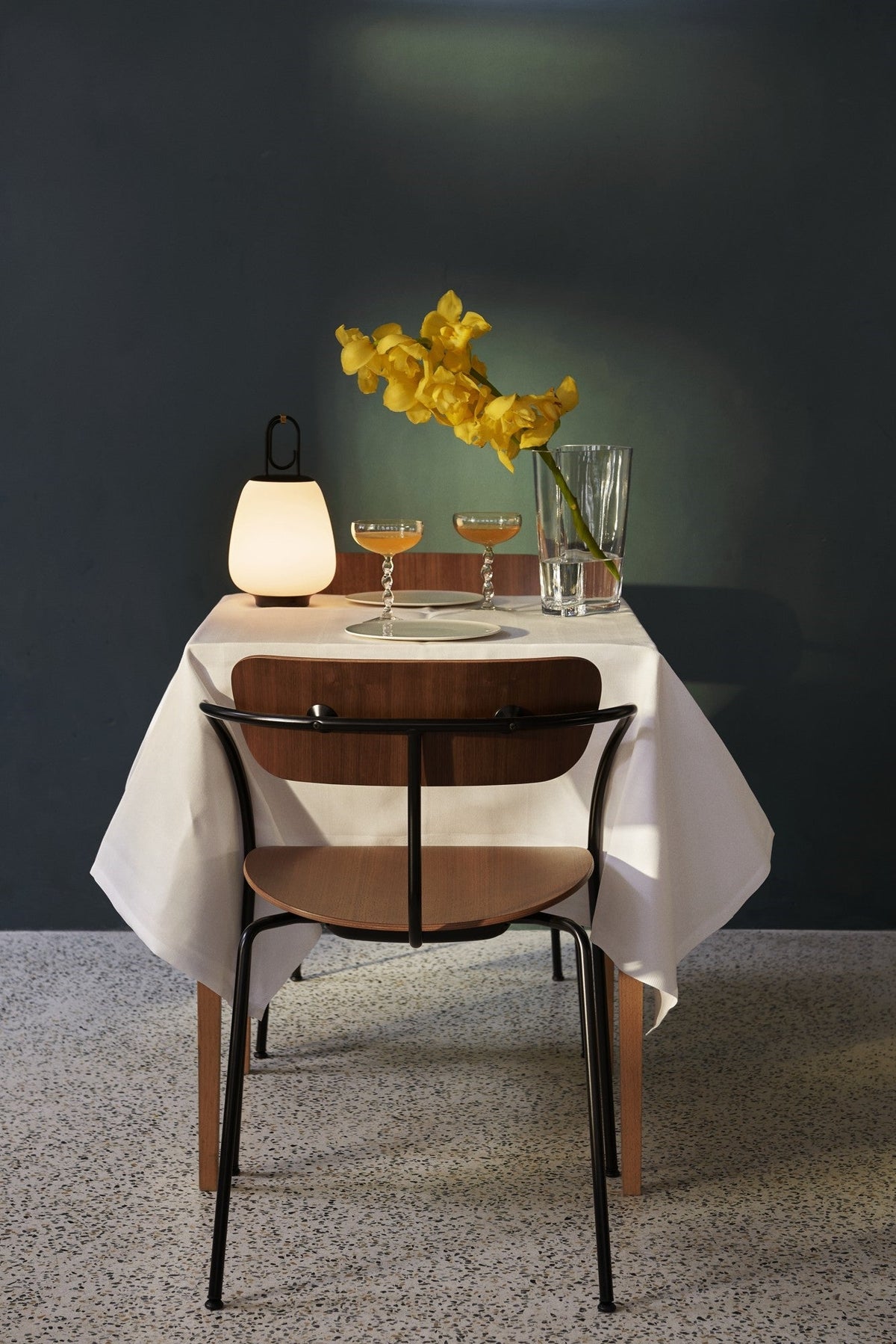 Multi-Functional Outdoor Lantern - Moonlight Glow