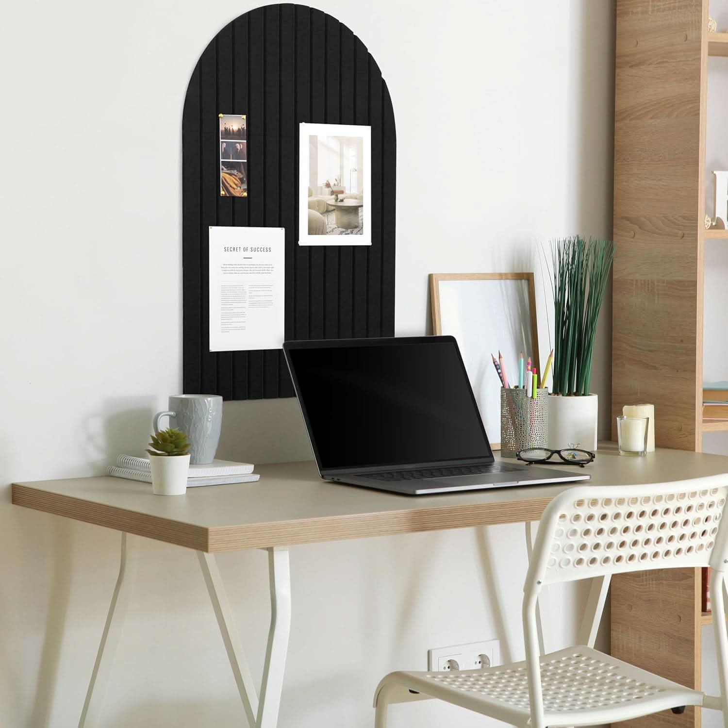 Chic Curved Felt Display Board for Elegant Wall Décor
