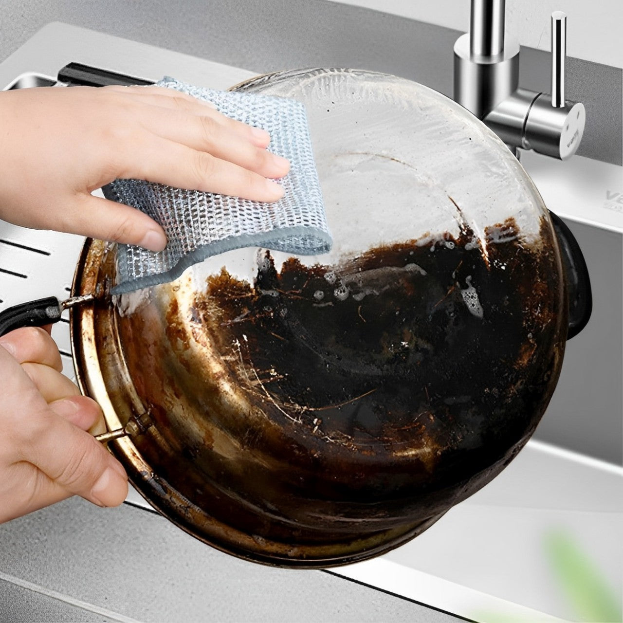 20 Durable Cleaning Cloths for Scratch-Free Shine