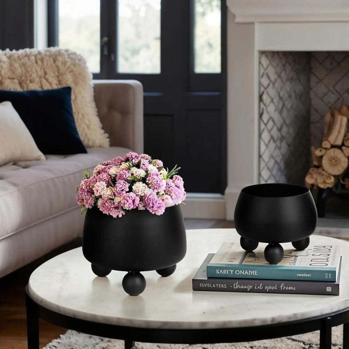 Chic Ceramic Planter Duo for Contemporary Spaces