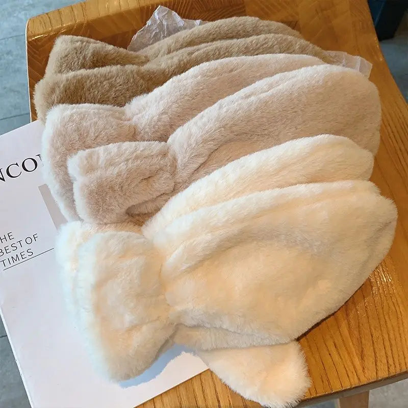 Cozy Comfort Mittens – Stylish Winter Hand Warmers