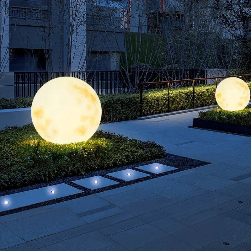 Moonlit Garden Light – Enchanted Outdoor Lamp