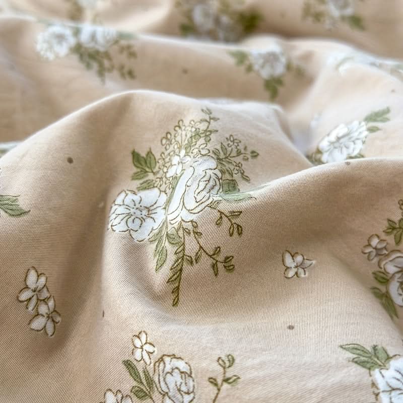 BlossomDream – Lightweight Floral Quilt for Year-Round Comfort