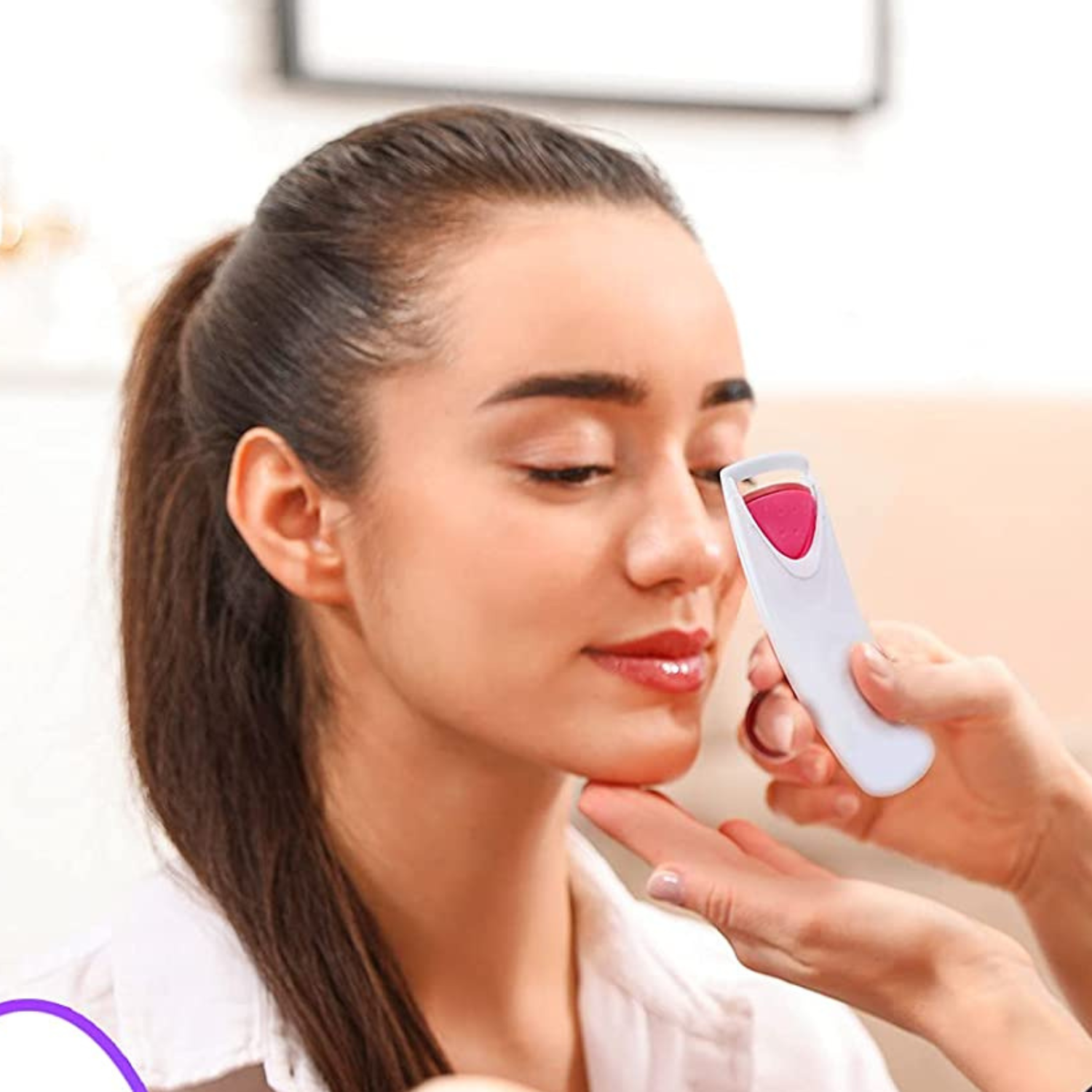 Compact Electric Heated Eyelash Curler for Stunning Lashes