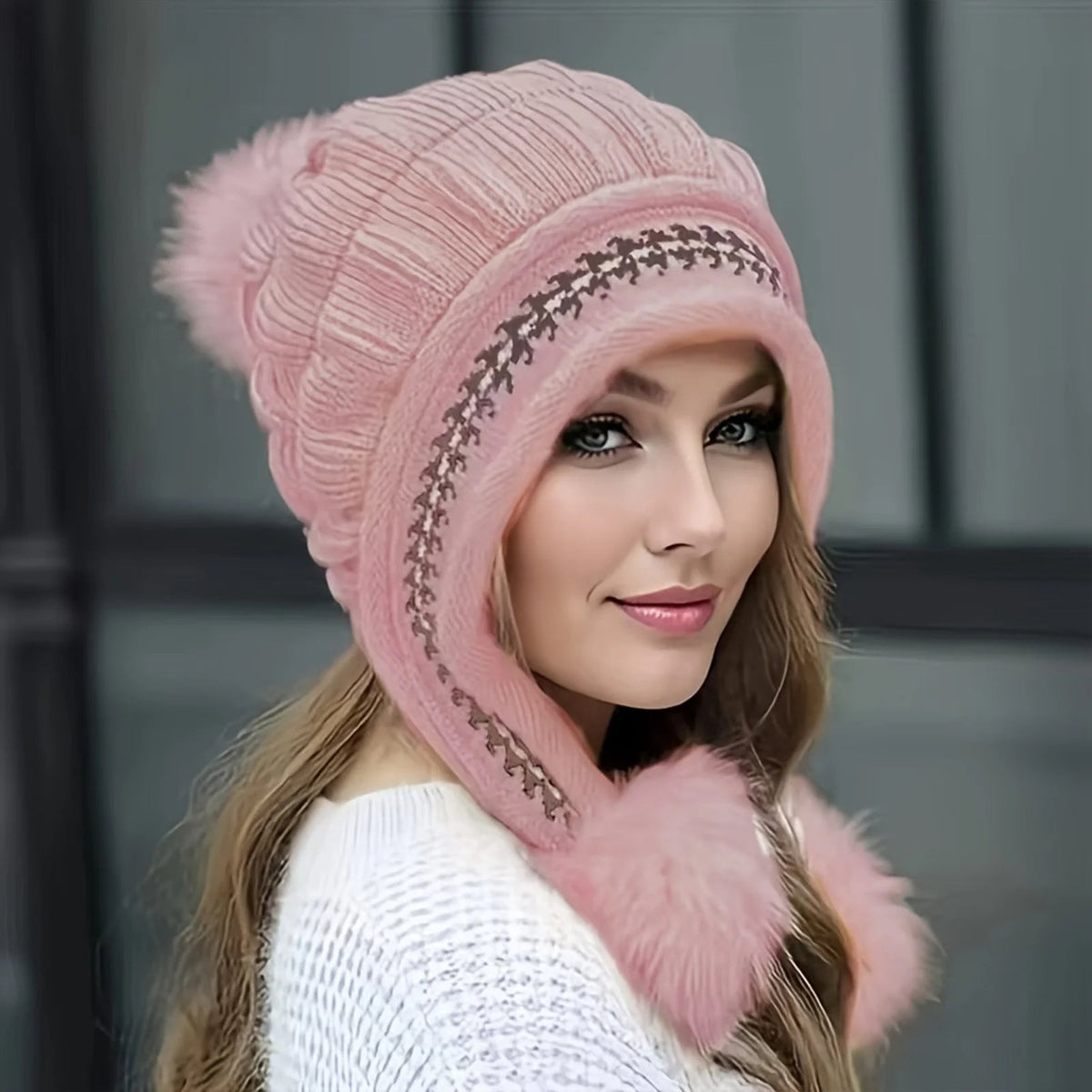 Cozy Fleece-Lined Winter Beanie with Fluffy Pom Pom