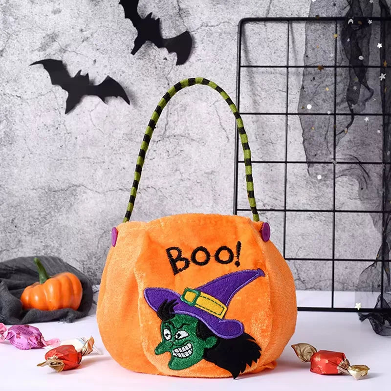 Cheerful Pumpkin-Shaped Treat Bag for Halloween Fun