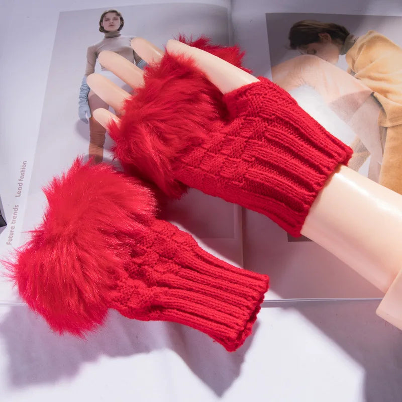 Chic Fingerless Winter Gloves with Faux Fur Trim