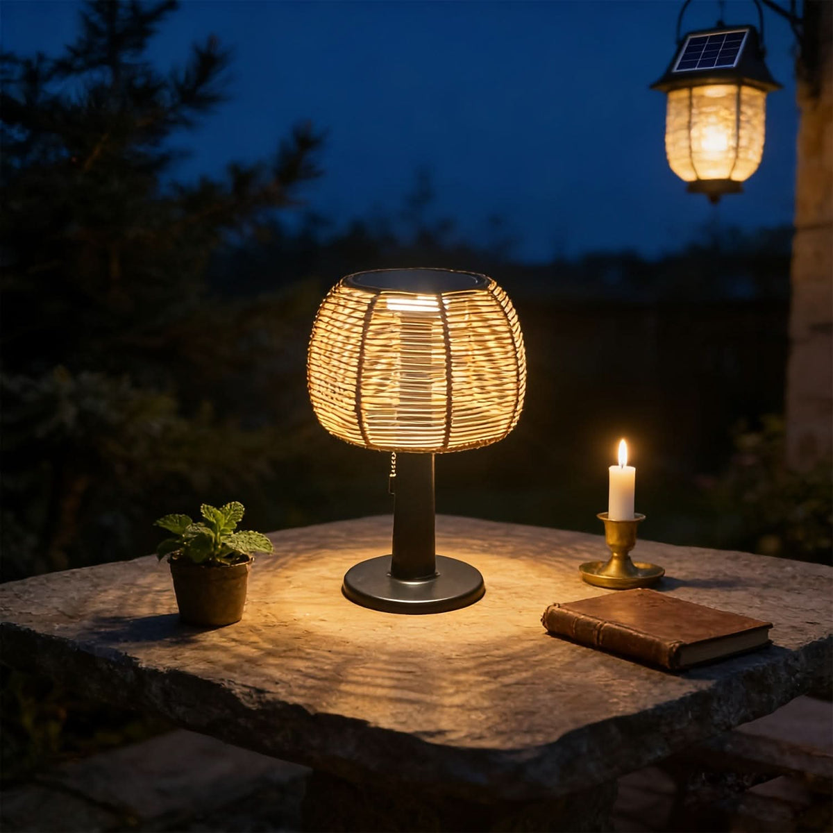 RadiantGlow – Vintage Solar Outdoor Lantern