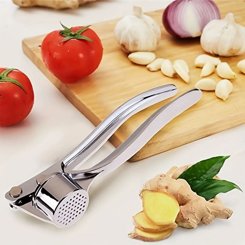 GarlicMaster – Sturdy Garlic Press for Effortless Crushing
