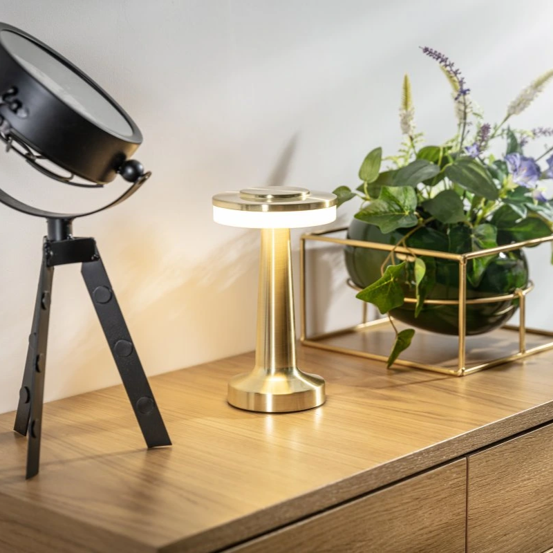 Vintage Style Cordless Table Lamp - Retro Design