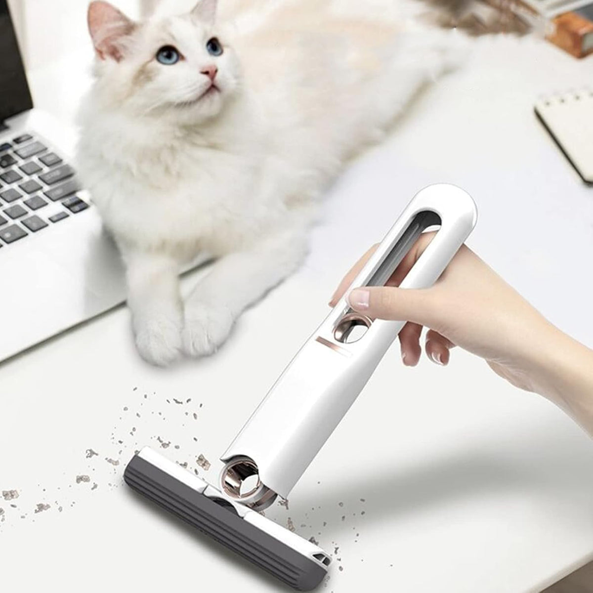 Compact Mini Mop with Self-Wringing Feature – Portable Cleaning Tool