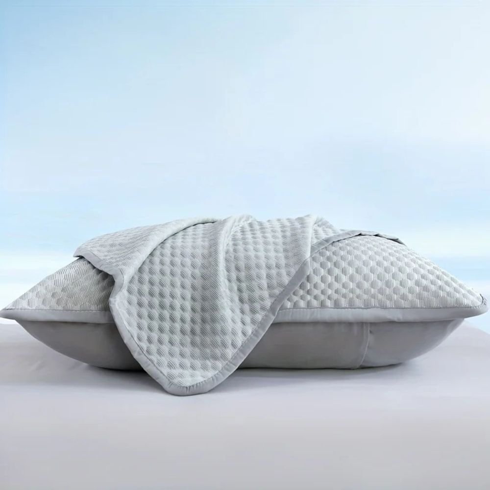 Breezy Comfort Bedding Set for Summer Nights