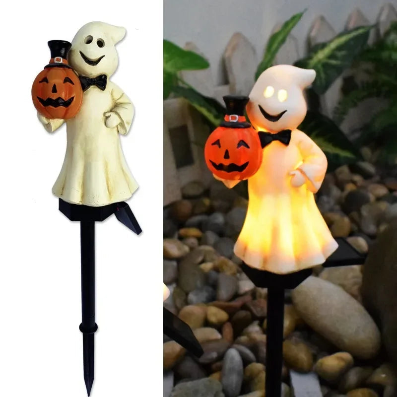 Enchanting Solar-Powered Pumpkin Lantern for Halloween
