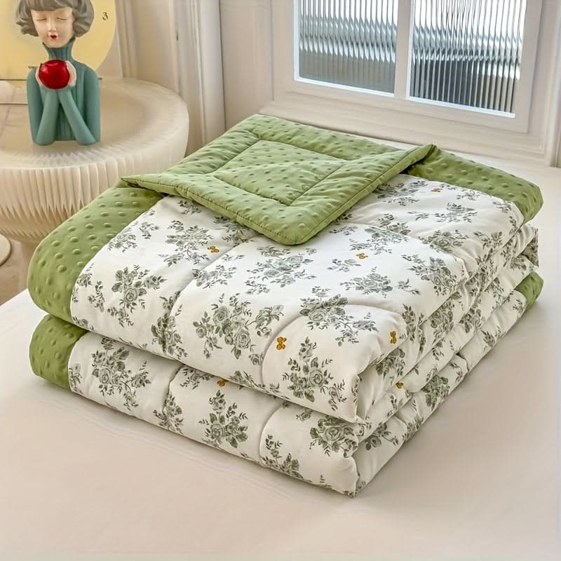 BlossomDream – Lightweight Floral Quilt for Year-Round Comfort