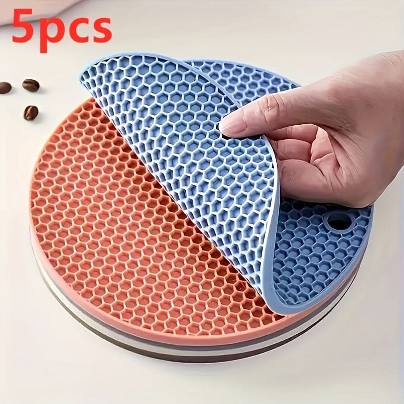 SafeGrip – Versatile Heat-Resistant Silicone Mats Set
