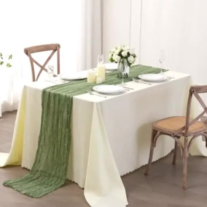 Textured Soft Table Cover for Stylish Celebrations