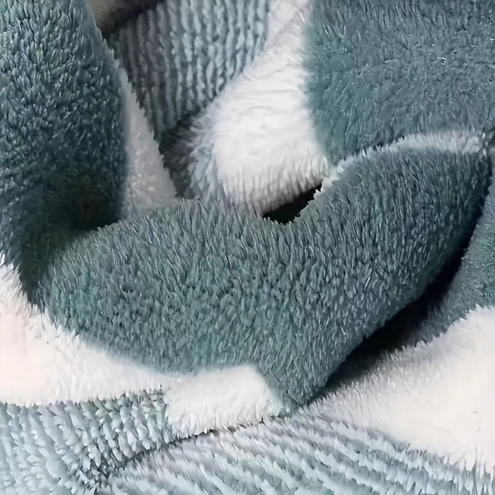 Luxurious 8-Piece Towel Collection in Soft Fleece – Quick-Dry & Machine Washable