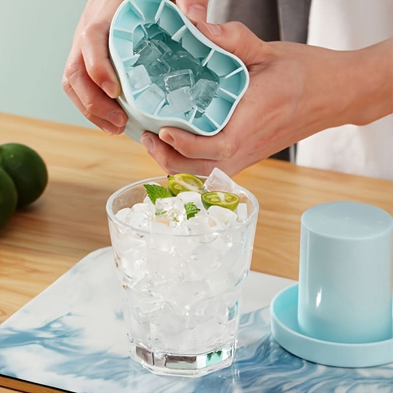 ChillMaster – Versatile Silicone Ice Cube Maker & Storage