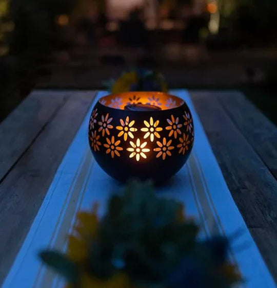 Diffuser Lamp with Flower Design – Scented Candle Holder