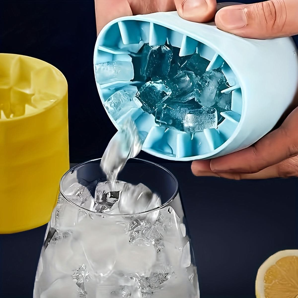 ChillMaster – Versatile Silicone Ice Cube Maker & Storage