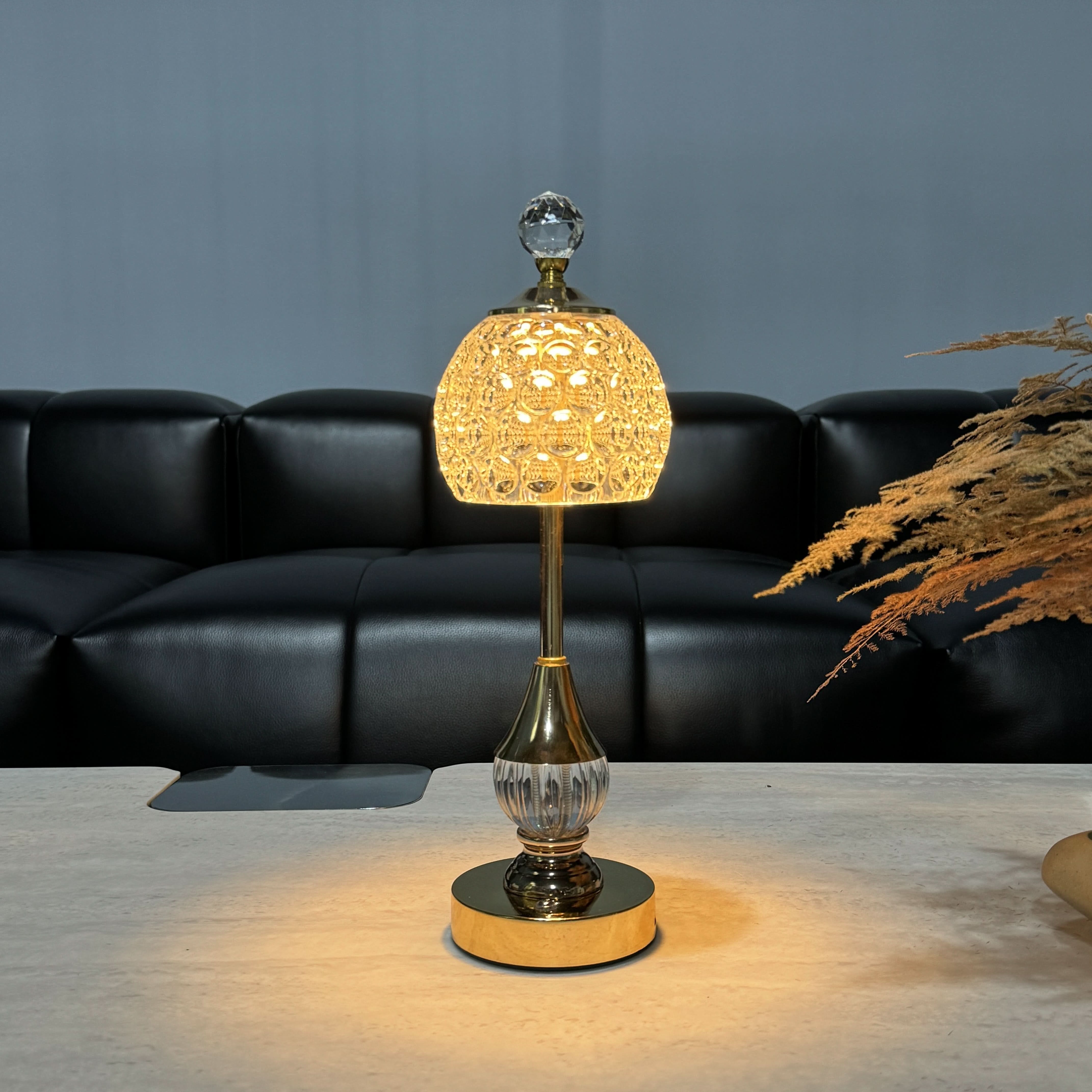 LumiTouch – Wireless Touch-Control Table Lamp