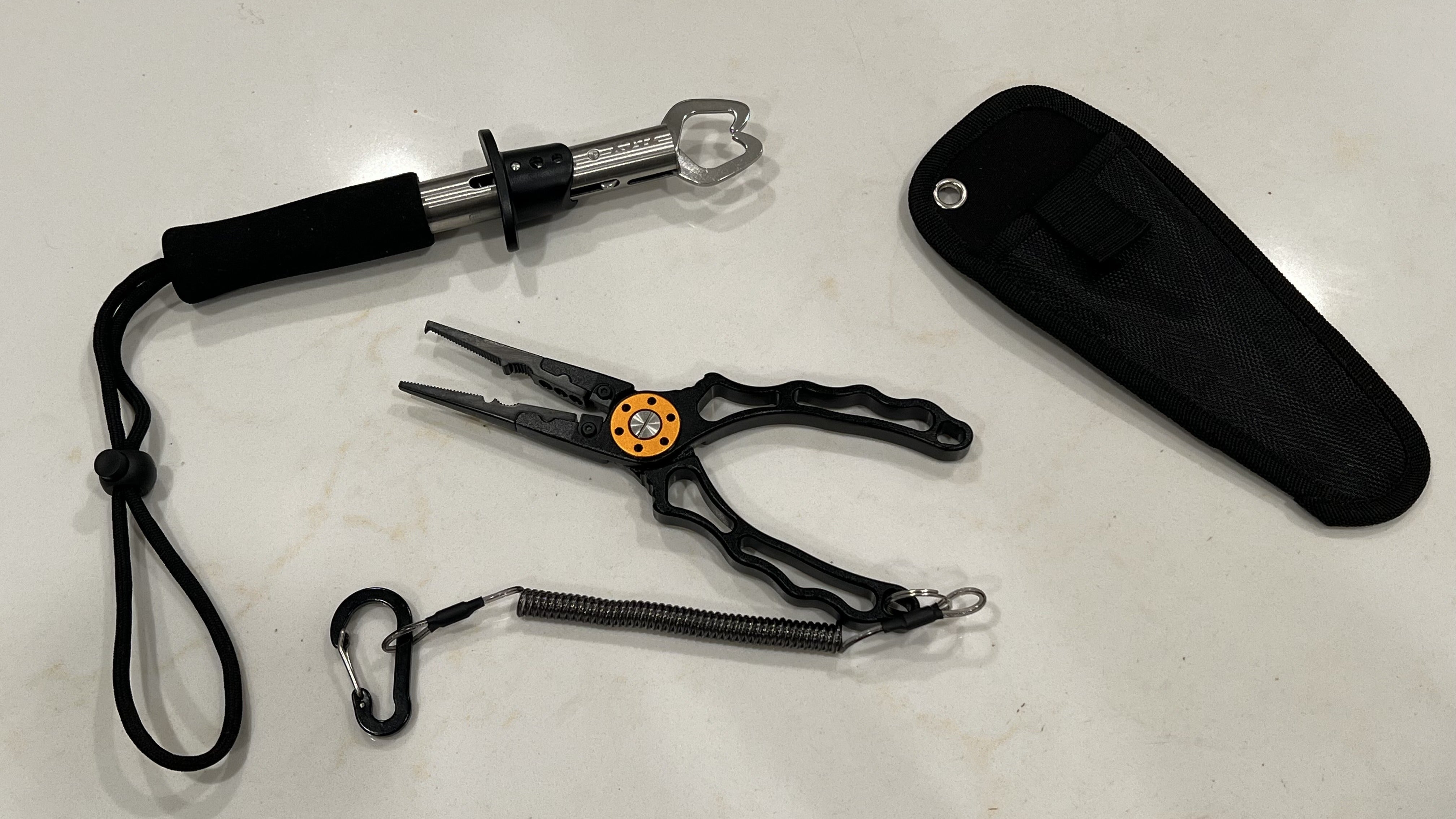 Ultimate Fish Catching Tool with Precision Grip