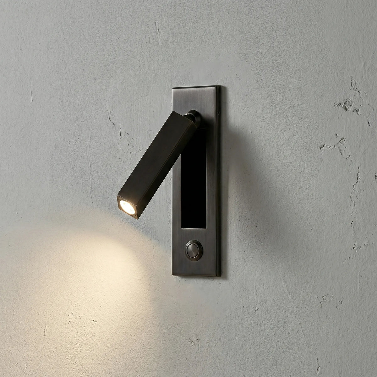 Flexible Wall-Mounted Reading Lamp