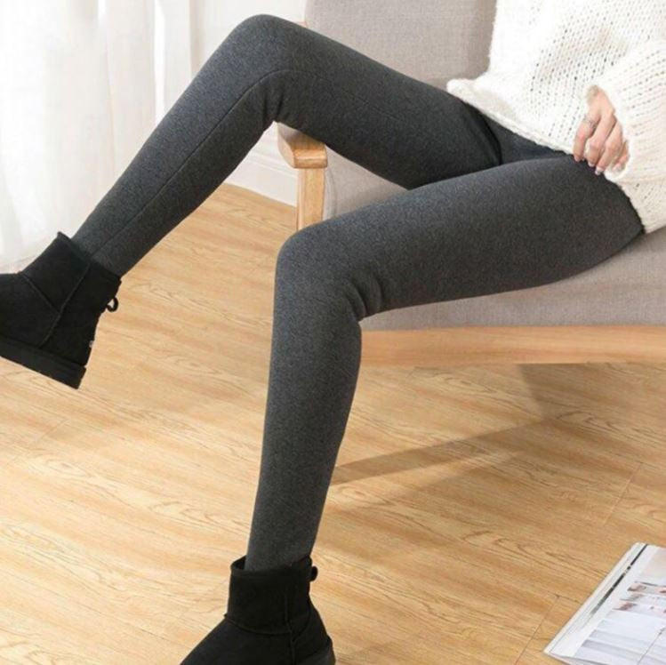 Cozy Women's Fleece-Lined Winter Leggings
