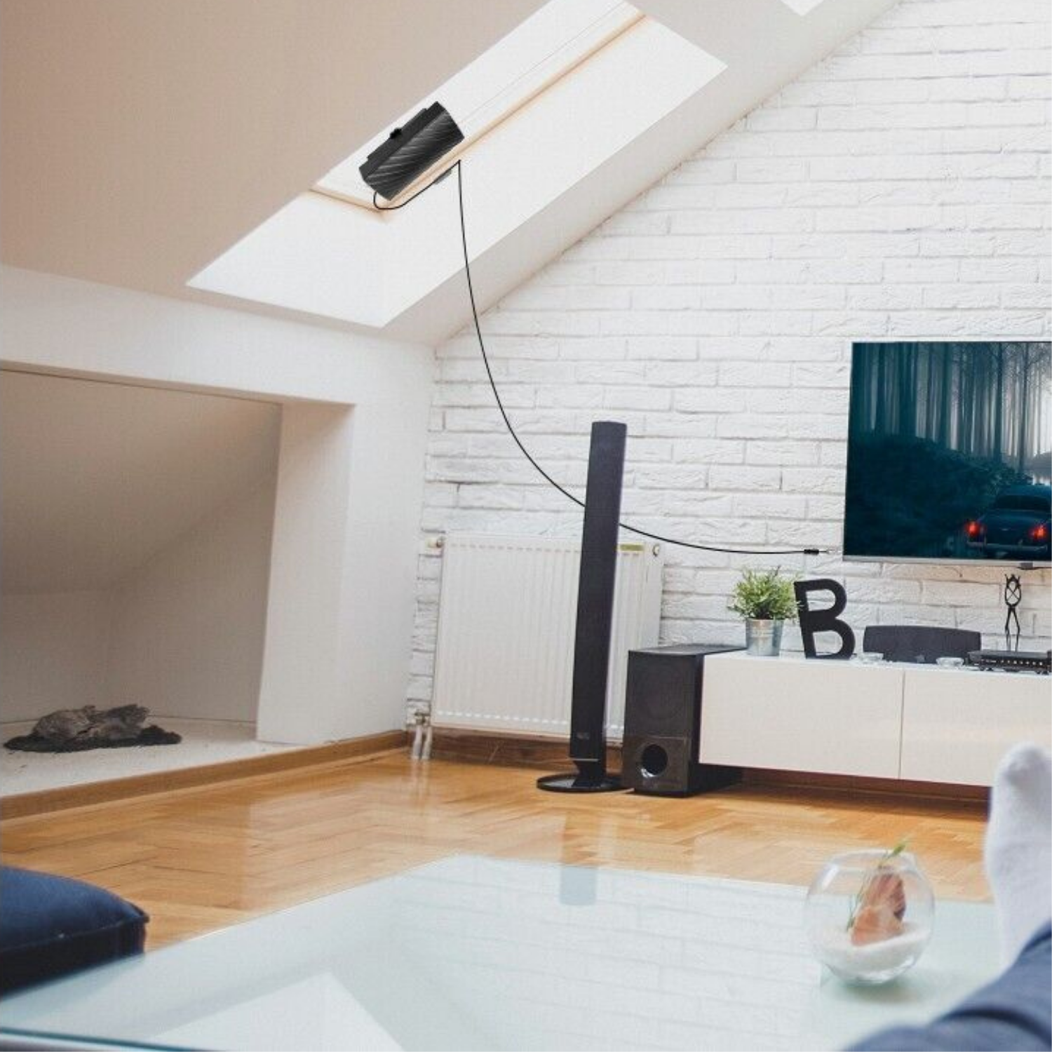 High-Definition Indoor TV Antenna – Exceptional Signal Quality
